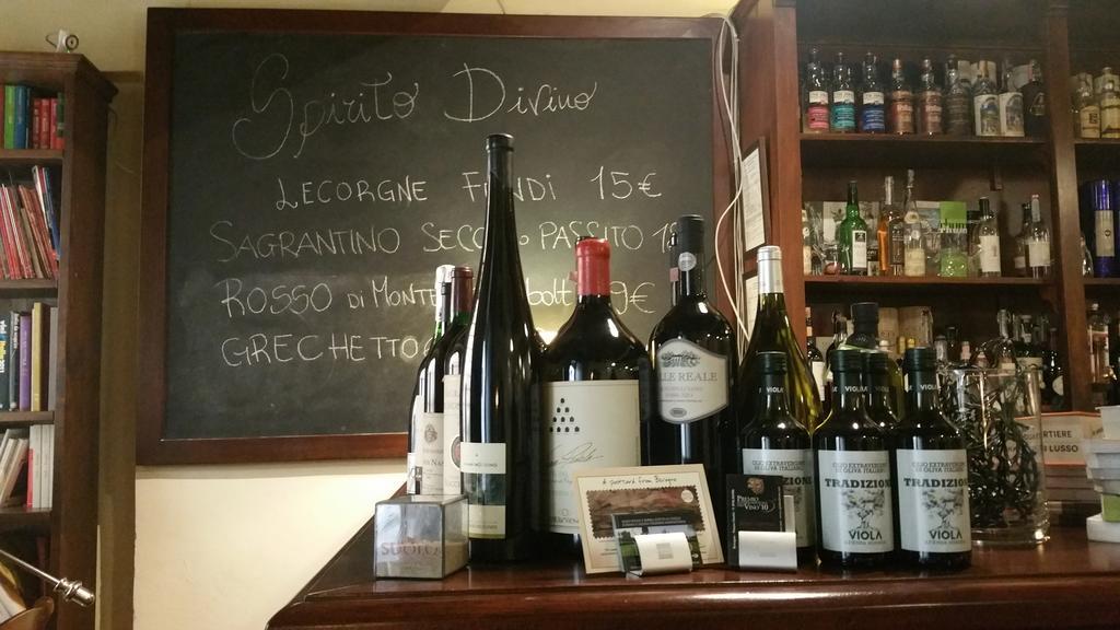 Locanda Spirito Divino Bevagna Exterior photo